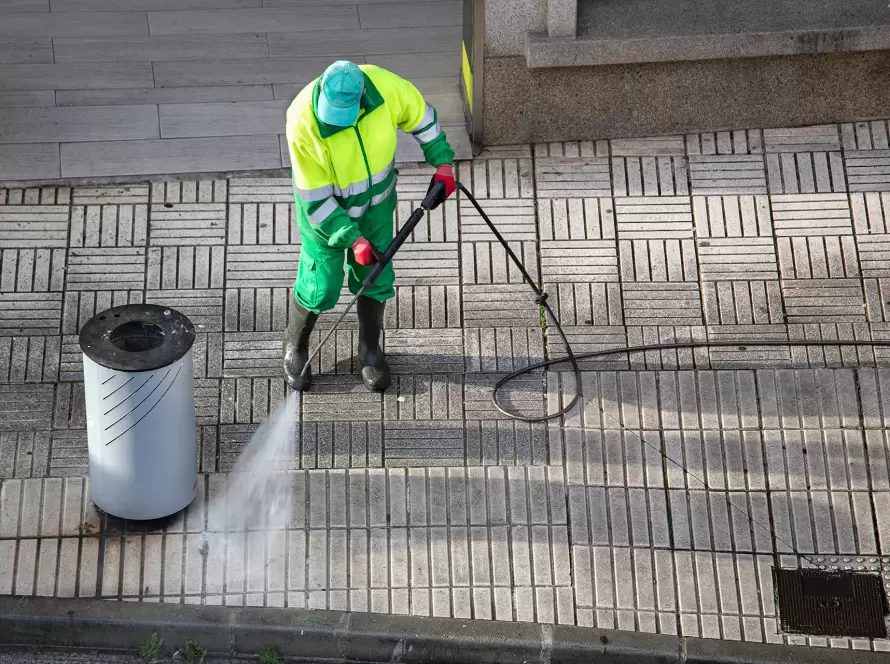 Commercial Pressure Washing Service